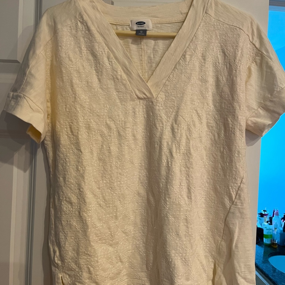 Old Navy XS cropped shirt